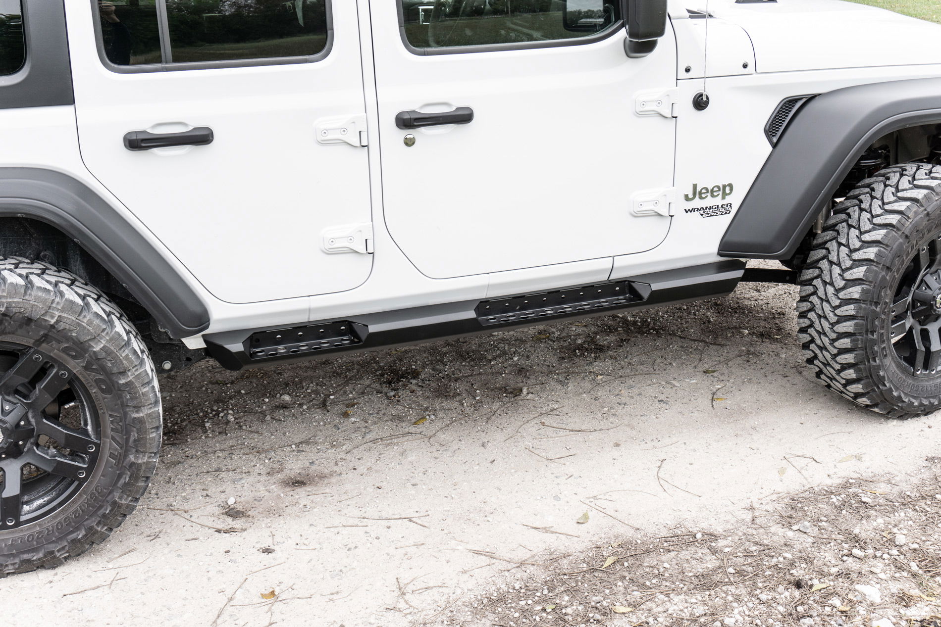 2018+ JL Destroyer Series 4-Door Rock Sliders