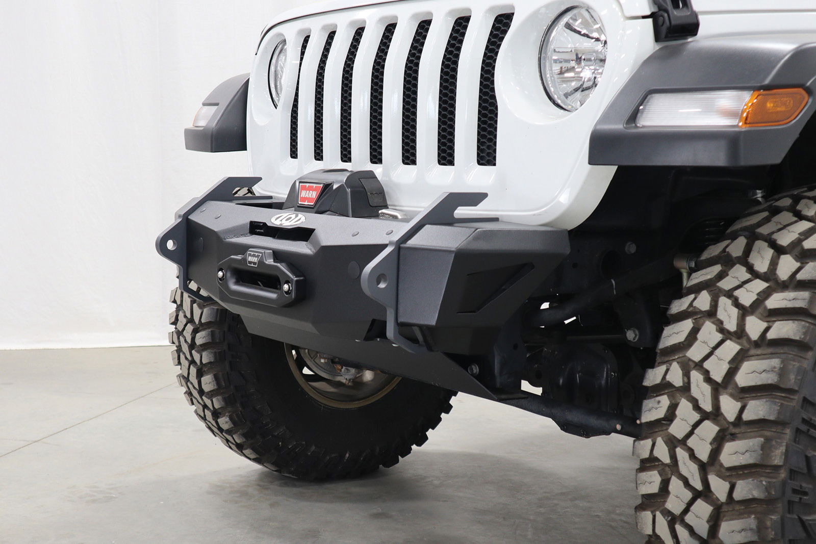 LoD Offroad | JK/JL/JT Black-O.P. Stubby Winch Front Bumper, fits